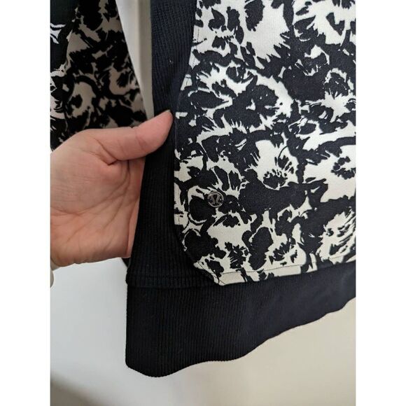 Lululemon Cozy Cuddle Up Jacket Fleur Sombre Black & White Full Zip Sweater - Picture 7 of 8
